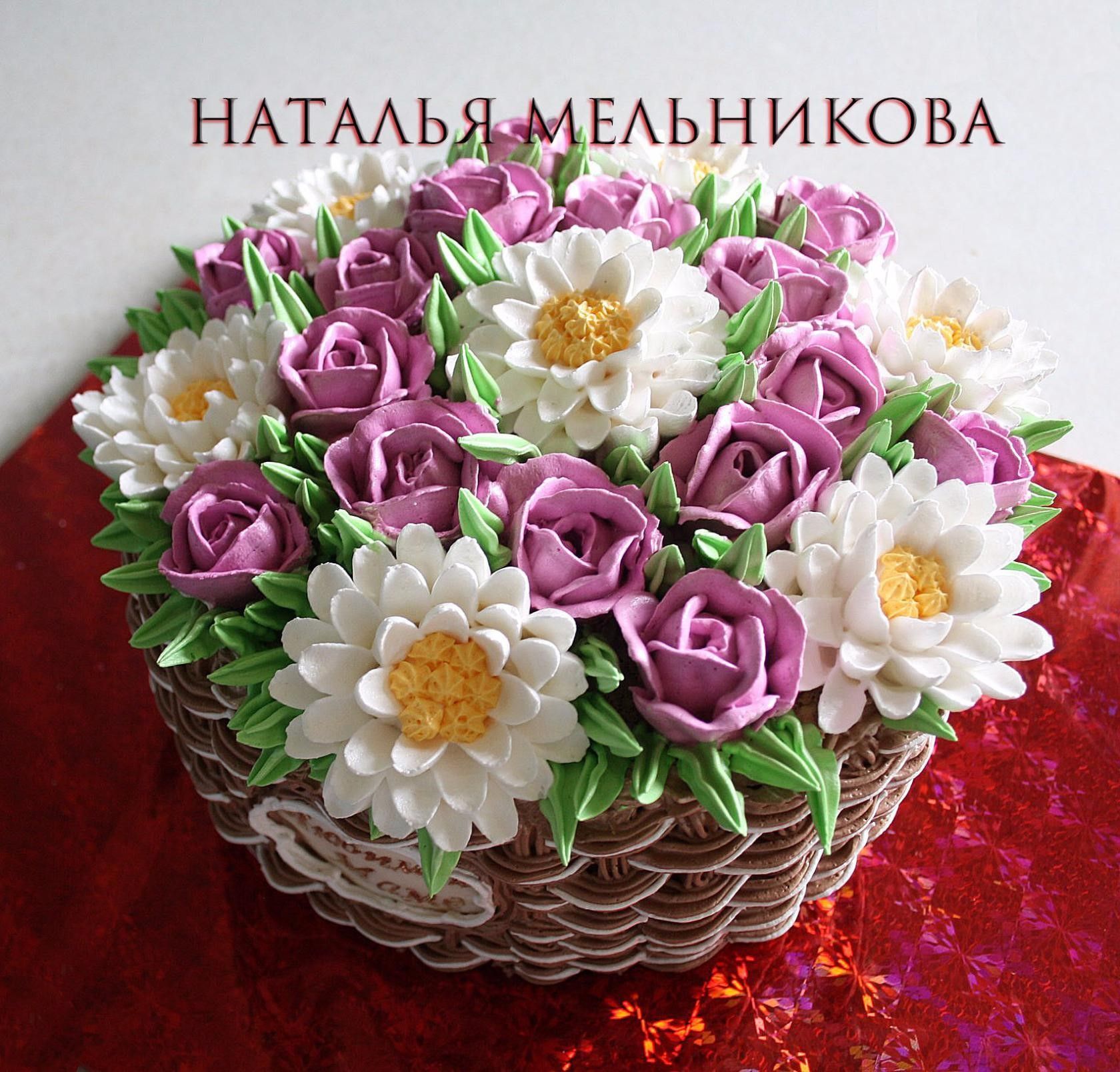 Кремовый торт корзинка с цветами