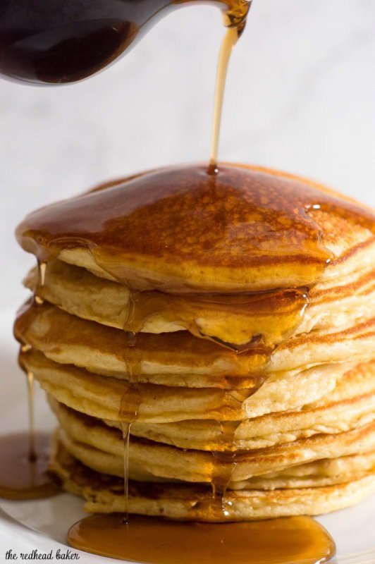 Панкейки с кленовым сиропом (Pancakes with Maple Syrup).