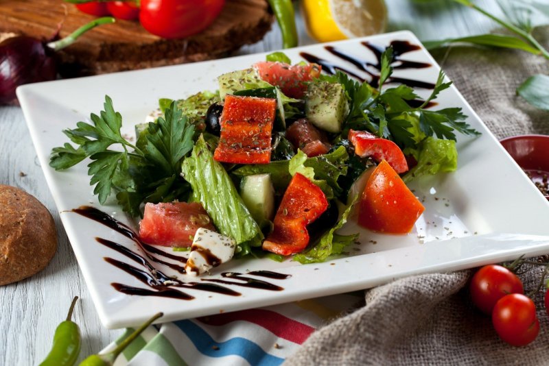 Греческий салат на гриле