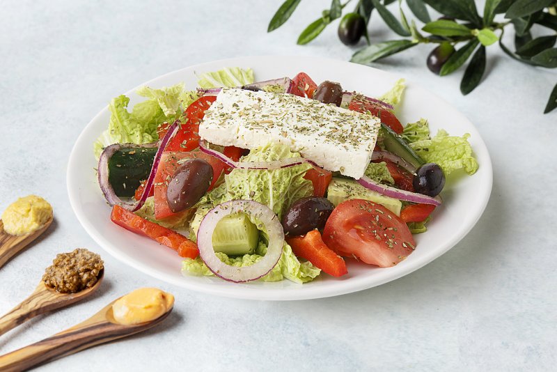 Хориатики греческий салат