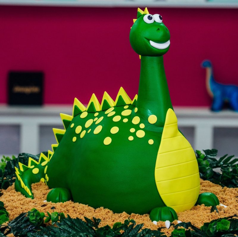 Торт в виде динозавра (78 фото)