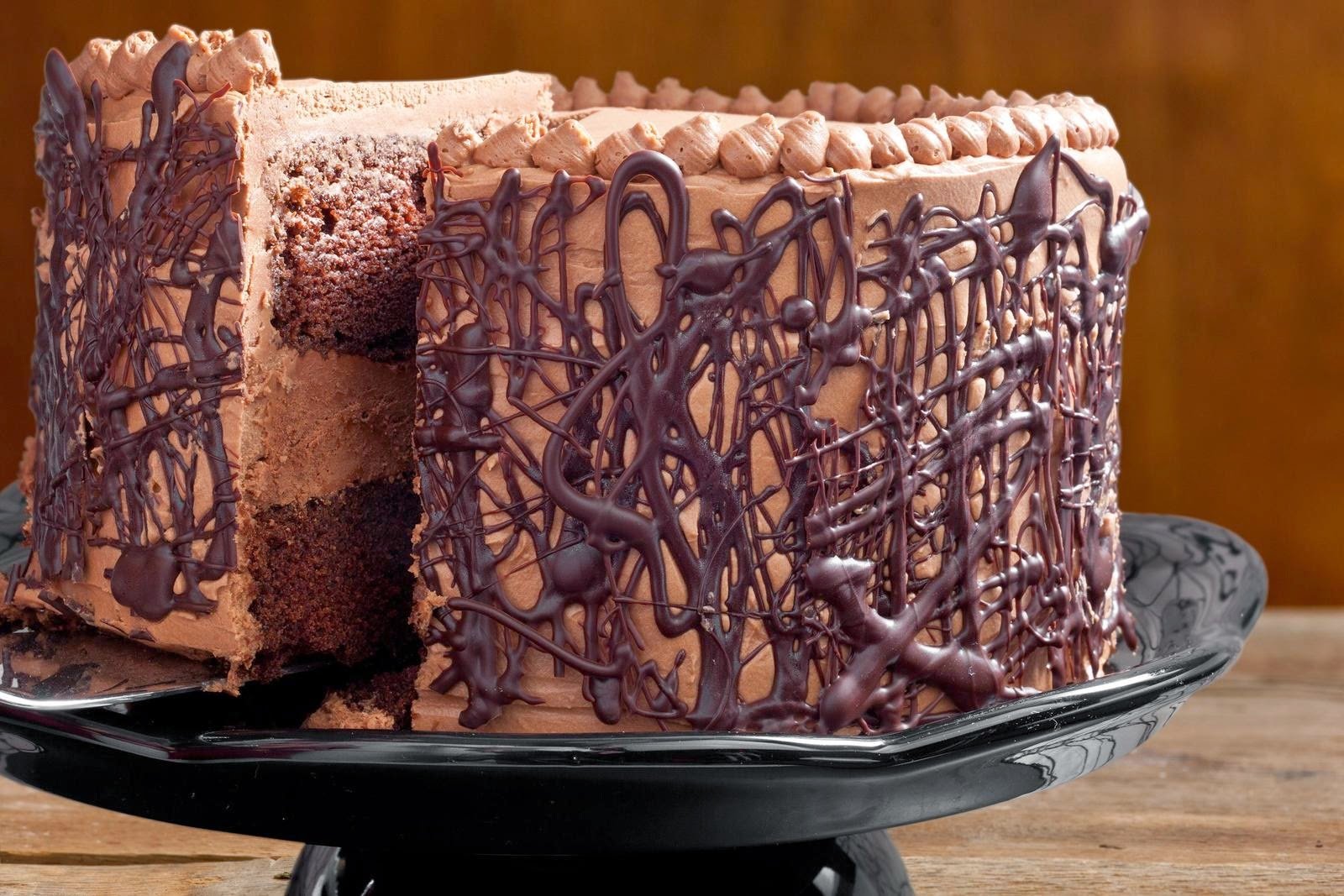 Шоколадный торт покрытый шоколадом