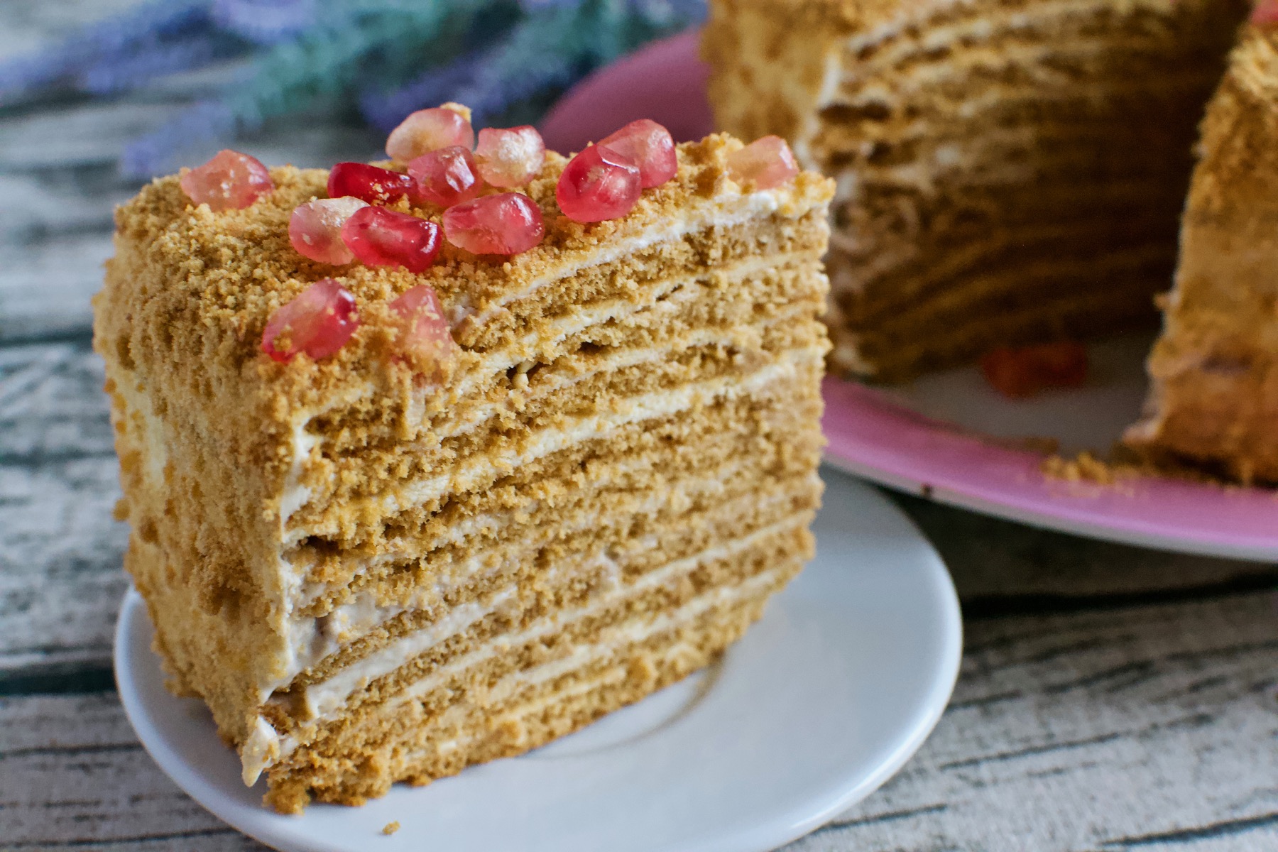 Торт дамский каприз медовый со сметанным кремом рецепт с фото