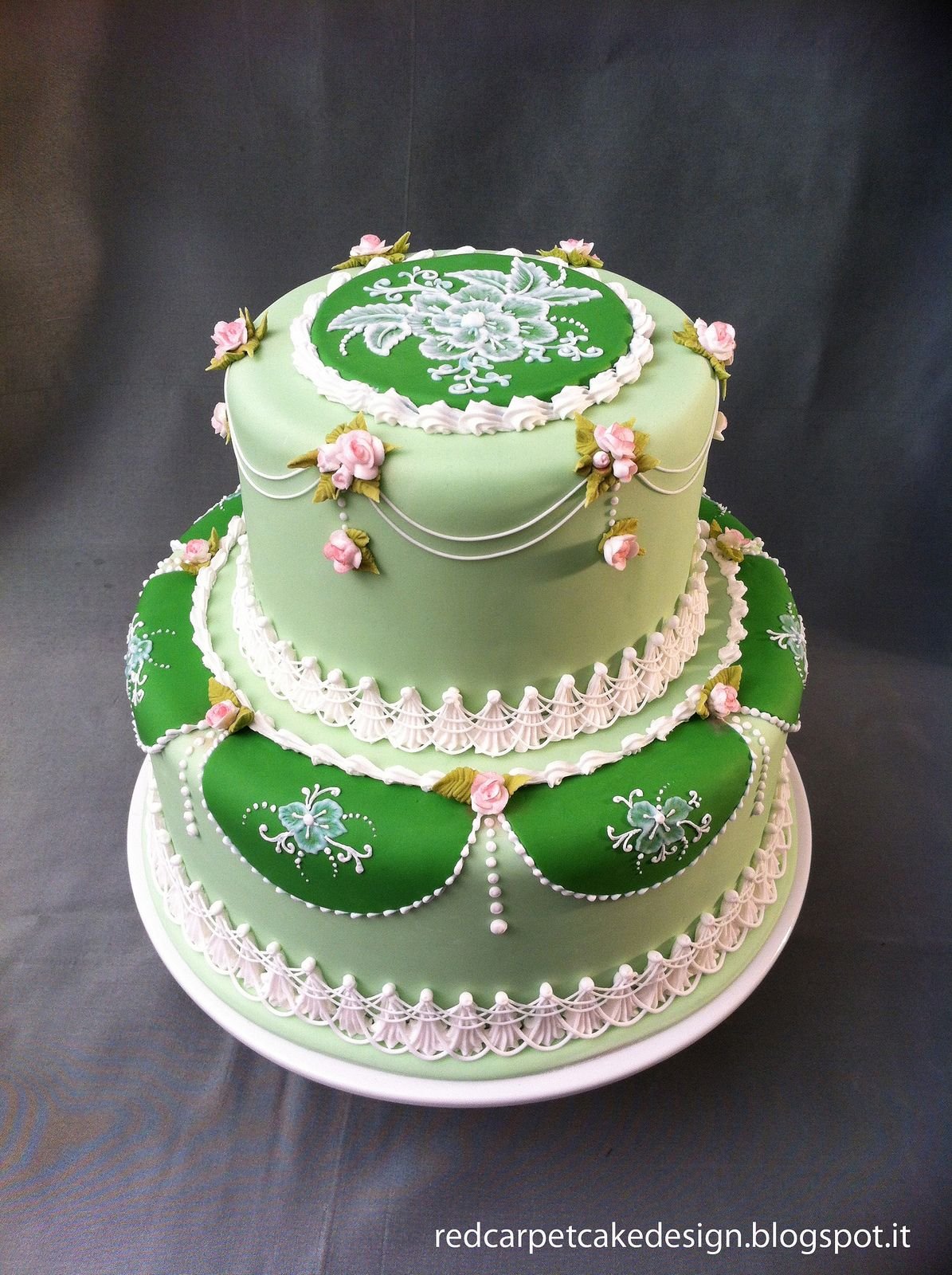 Торт в зеленых тонах