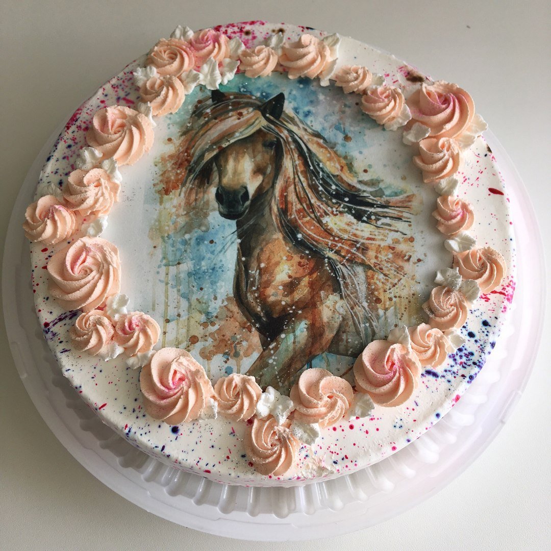 Украшение торта с лошадками