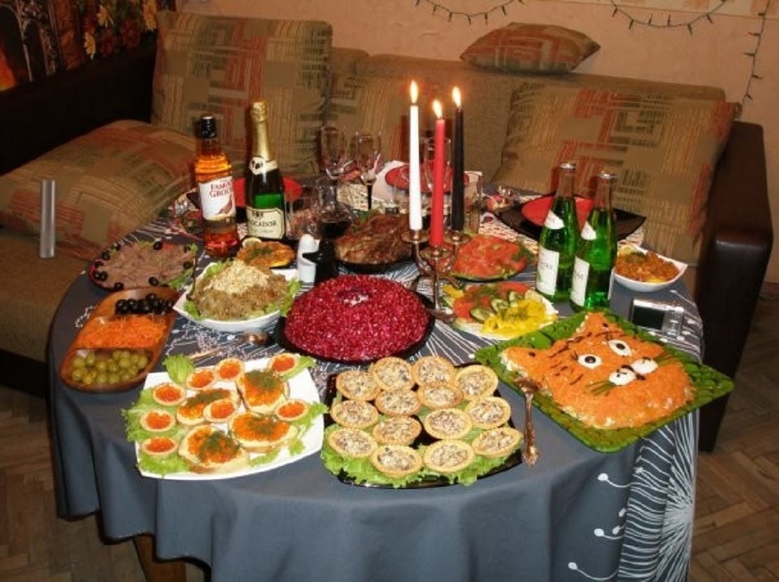 бюджетный праздничный стол фото