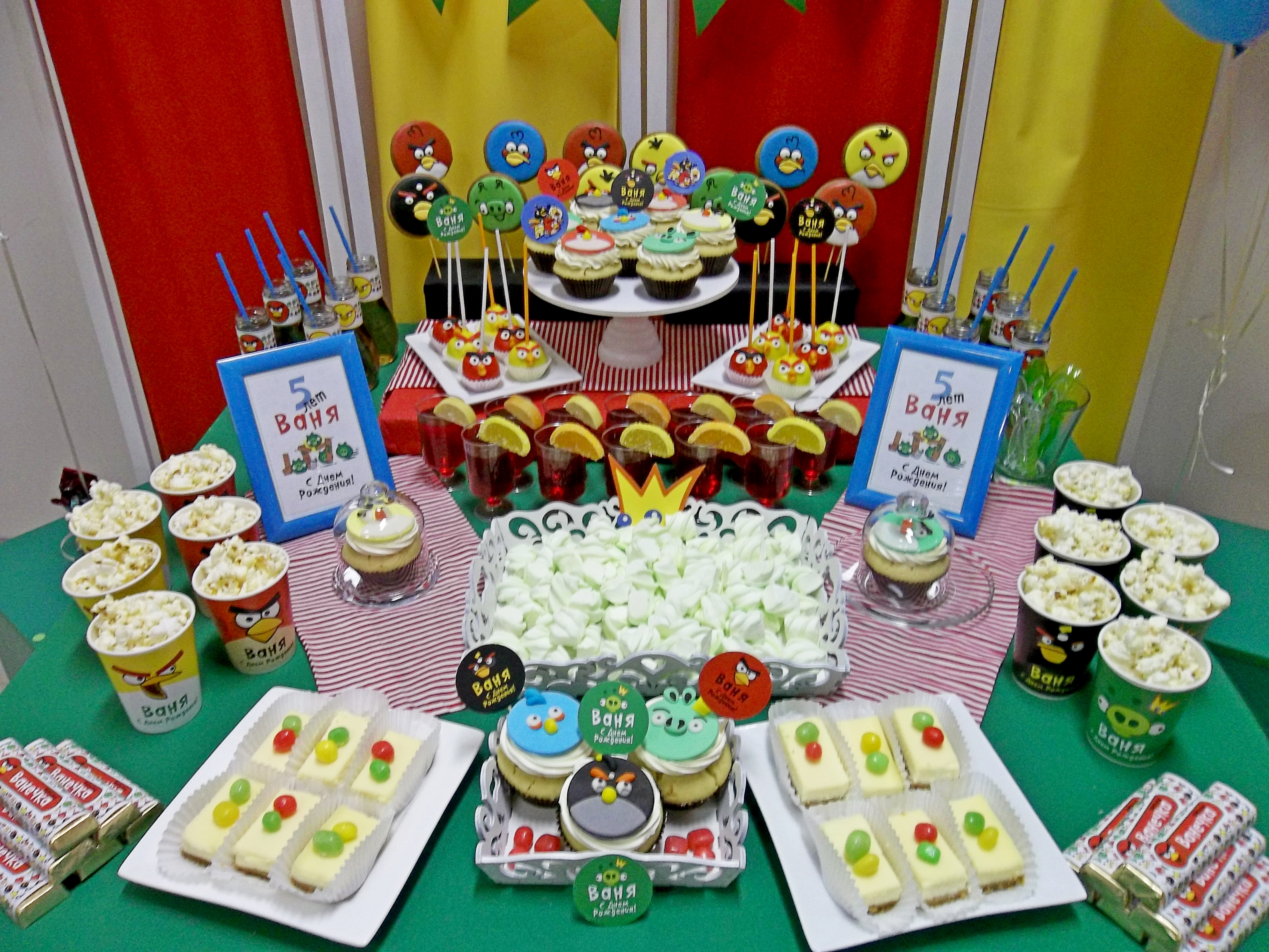 праздничный стол для детей на день рождения