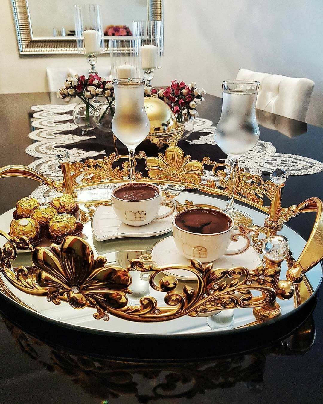 красивый стол к чаю