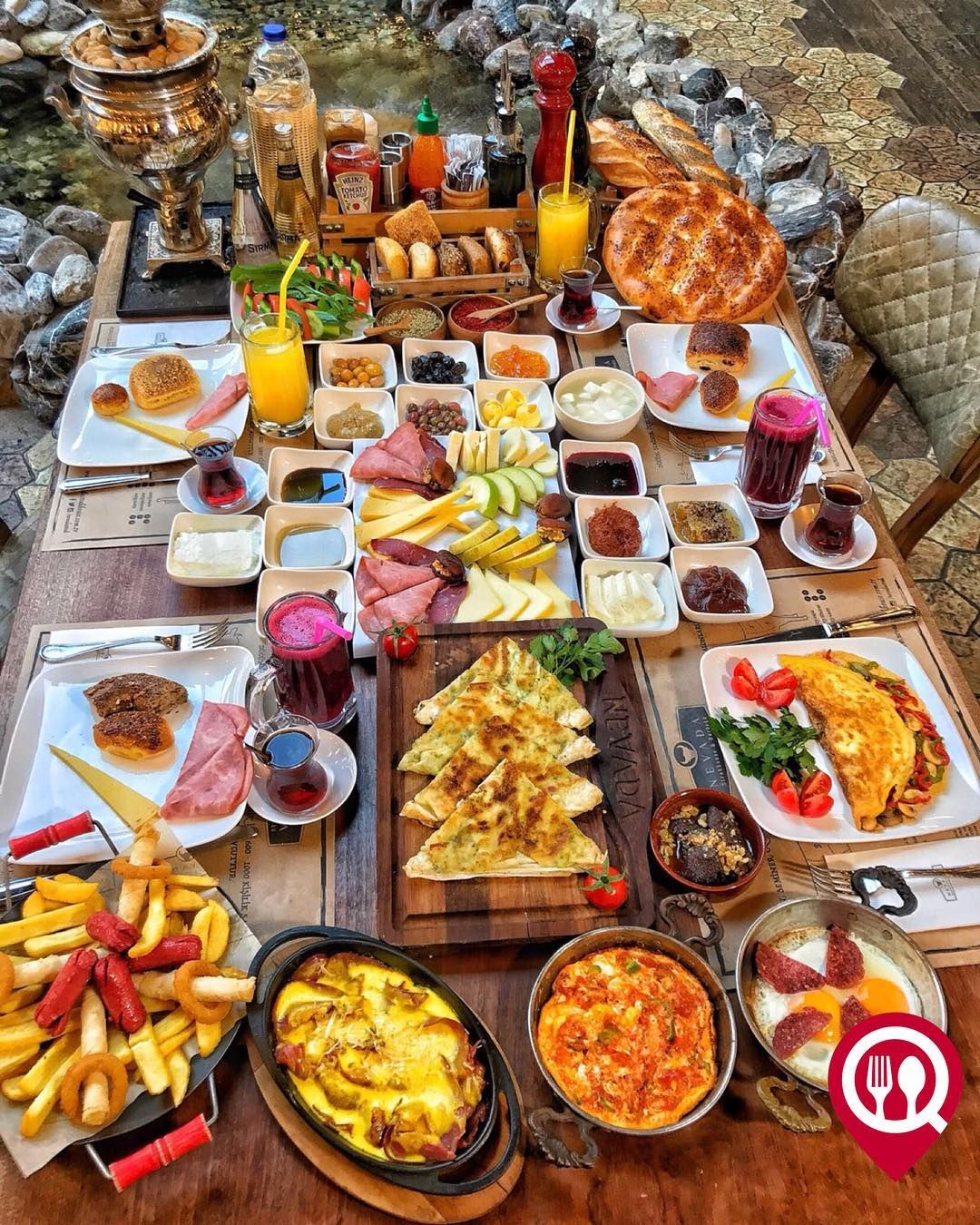 Турецкий праздничный стол