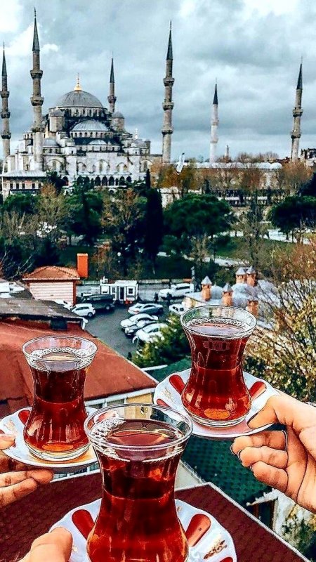 Турецкий чай в Стамбуле