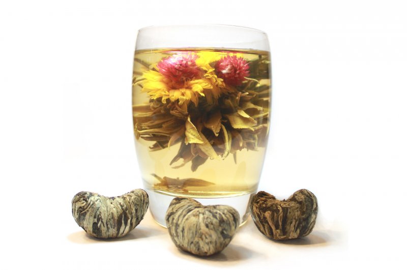 Чай с женьшенем на прозрачном фоне