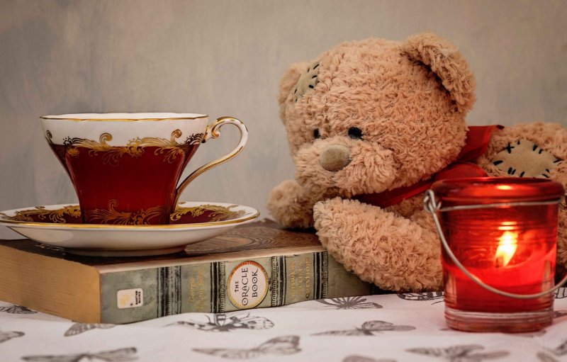 Медвежонок с чаем