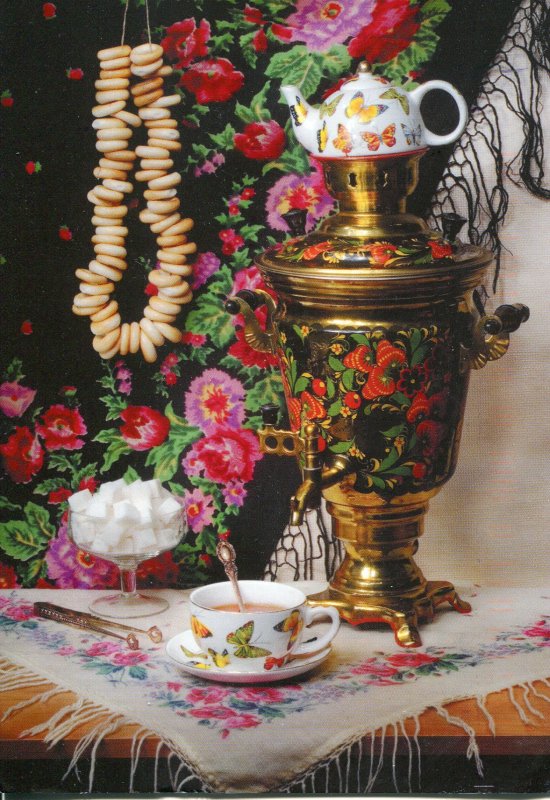 Чаепитие в русском стиле с самоваром