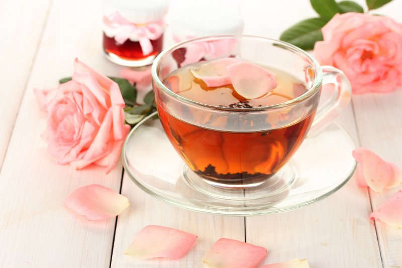 Чай с розовыми лепестками