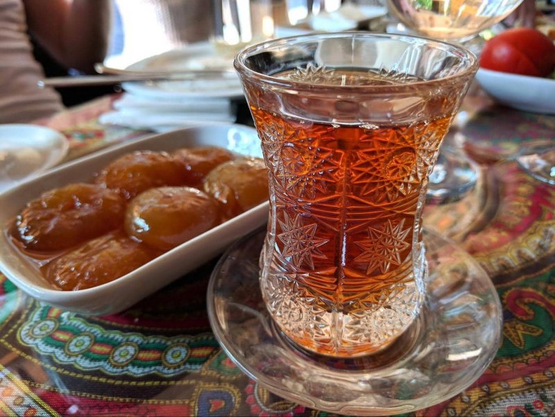 Азербайджанский армуду стакан