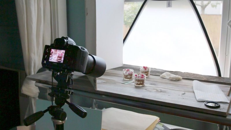 Стол для фотографирования тортов