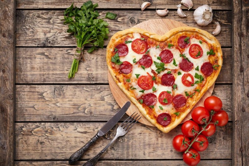 Пицца на день влюбленных