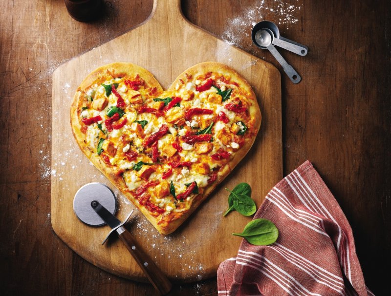 Пицца в виде сердечка