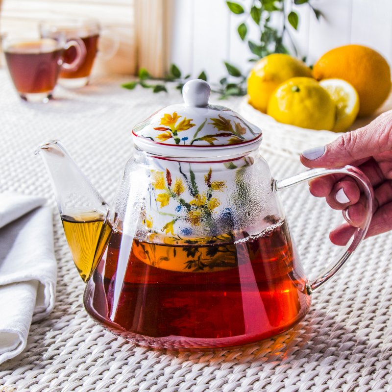 Чай марокканский в стеклянных чайниках