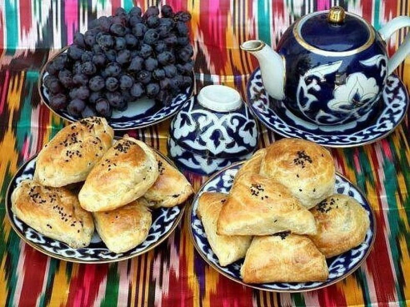 Узбекская пиала с чаем