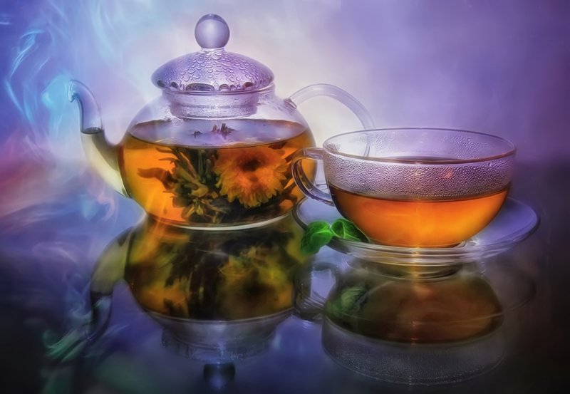 Травяной чай в чайничке