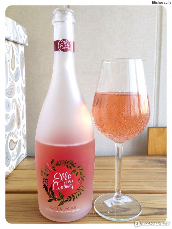 Винный напиток газированный elle et les copines Rose & Lychee 0.75 л
