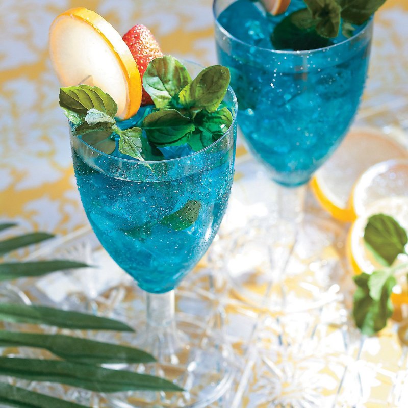 Голубой Гаваец коктейль