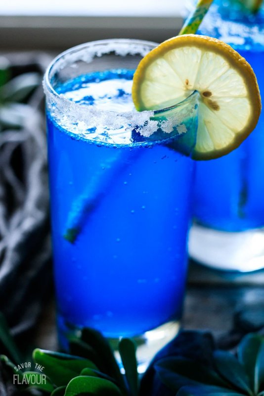 Голубой Гаваец коктейль