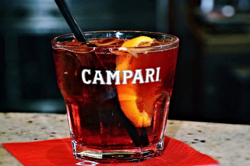Campari Tonic коктейль