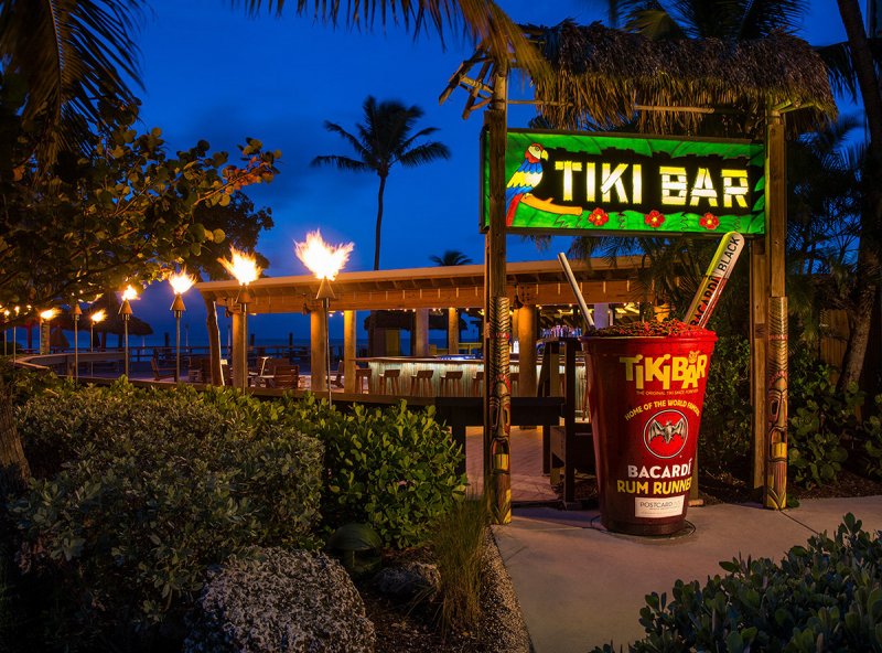 Гавайи: бар Tiki-Bar