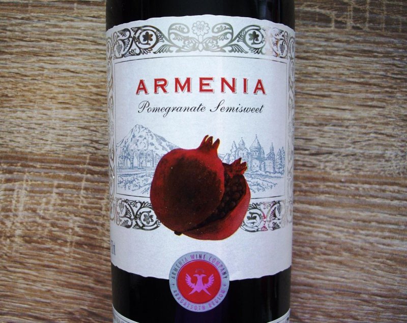 Армянское Гранатовое вино