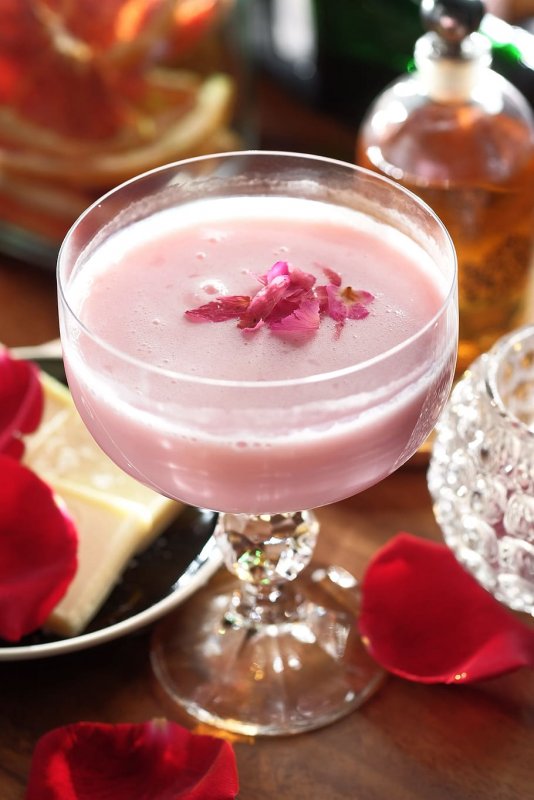 Розовый коктейль