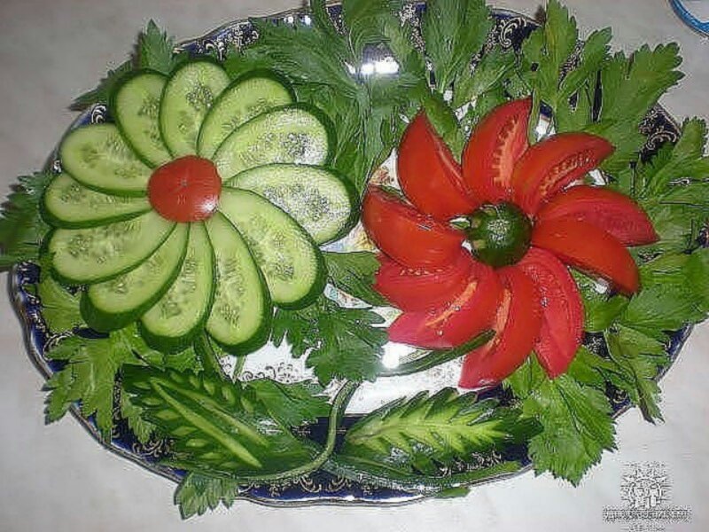 Красивая овощная тарелка