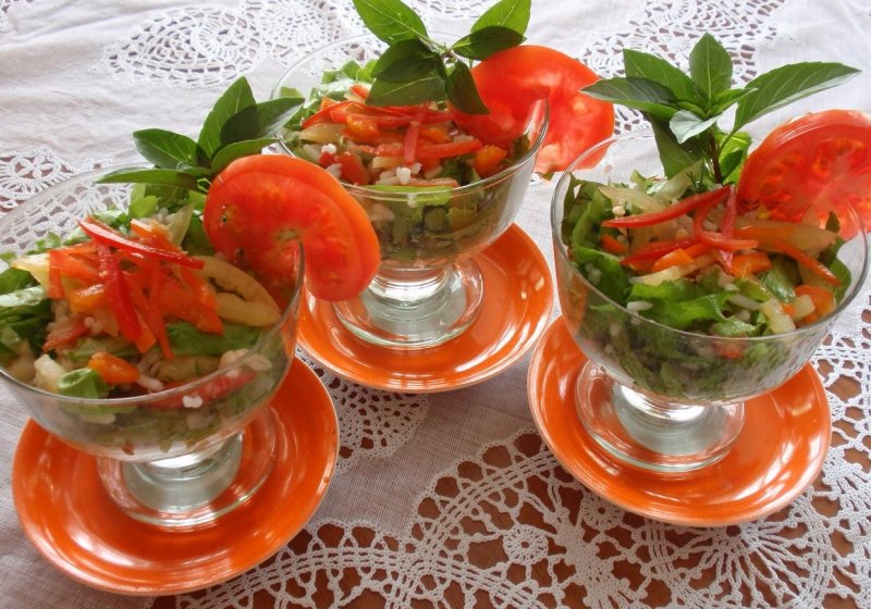 Посуда для подачи салатов коктейлей