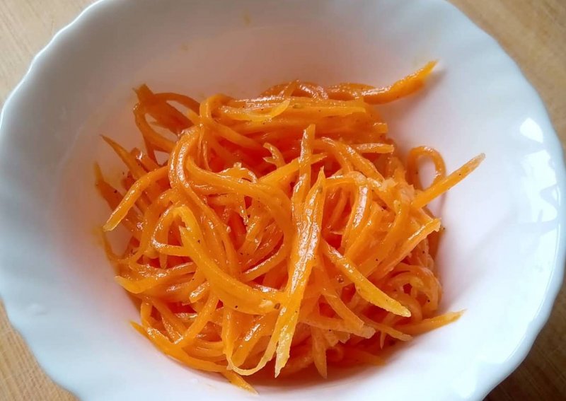 Корейская морковь на фуршете