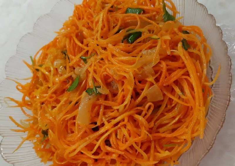 Килограмм корейской морковки