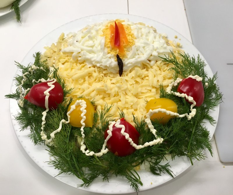 Новогодние украшения салато