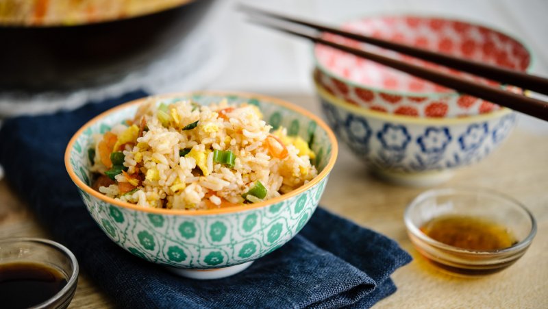 Рис с яйцом китайская кухня