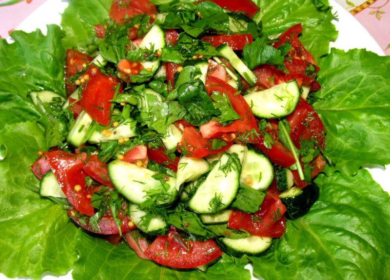 Легкий салатик из овощей