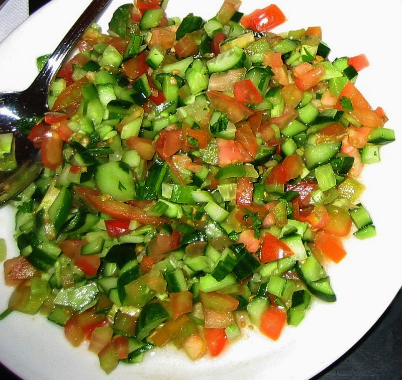 Салат из мелко нарезанных овощей
