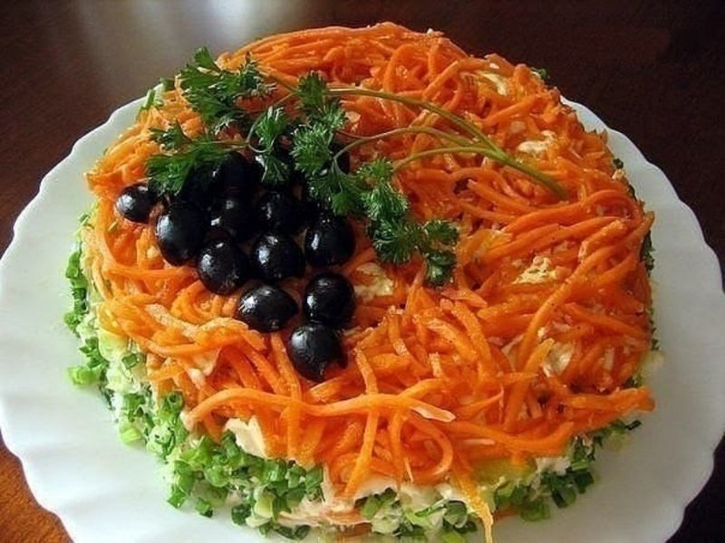 Салат Фаттуш с корейской морковью