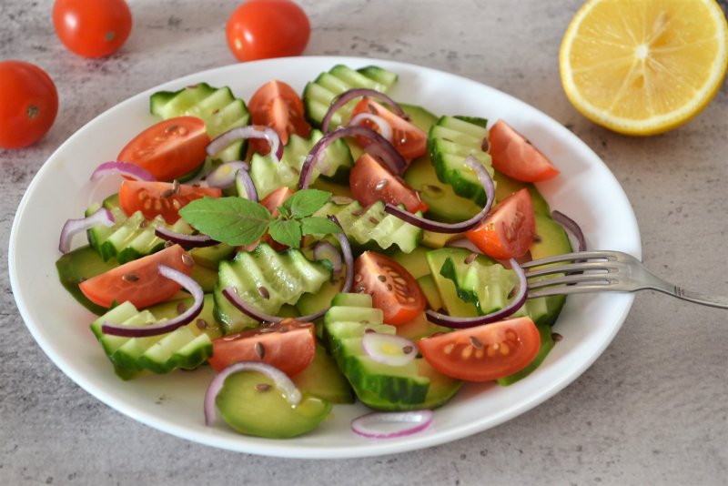 Fresh Salad cucumber Tomato