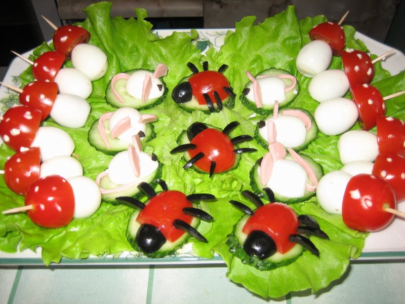 Вкусный салат с перепелиными яйцами