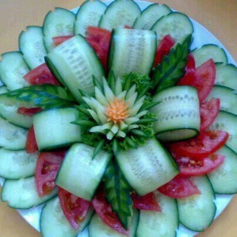 Овощная тарелка на праздничный стол