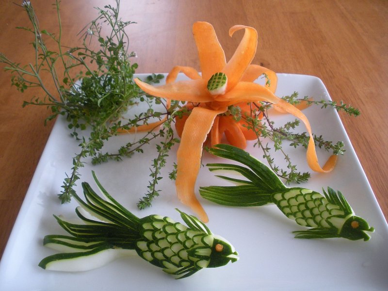 Хризантемы из овощей