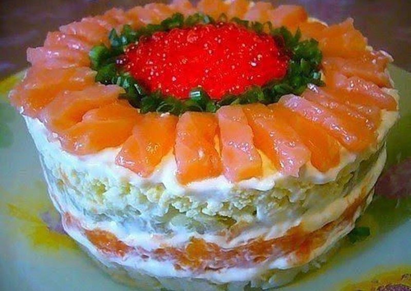Закусочный торт суши