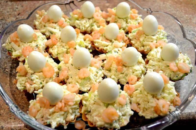 Яйца фаршированные тресковой печенью