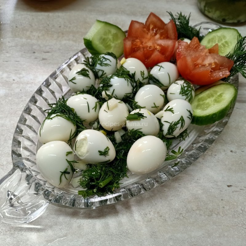 Закуска с перепелиными яйцами