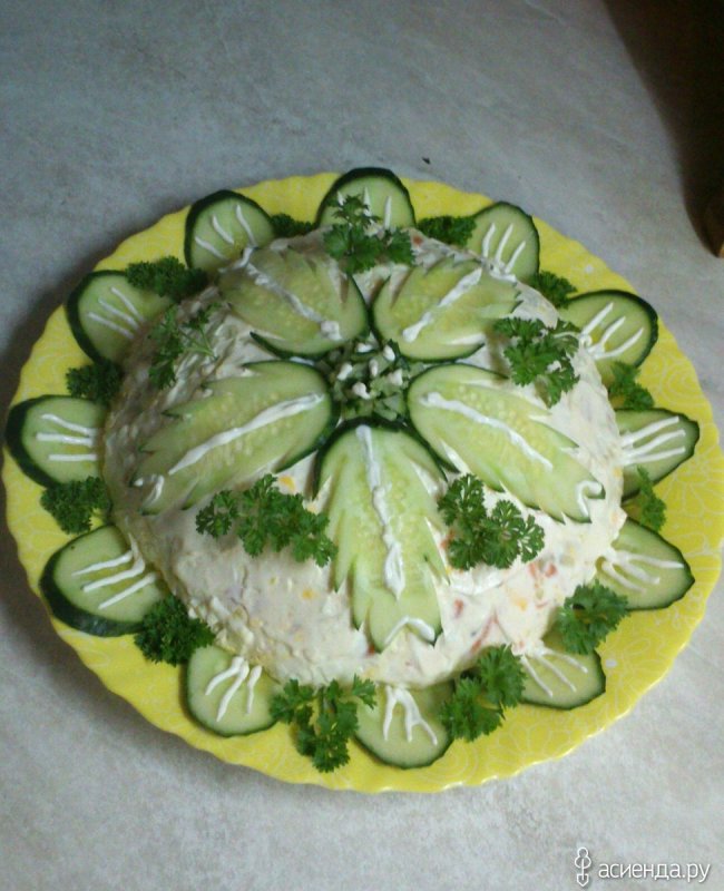 Украшение салатов из огурцов