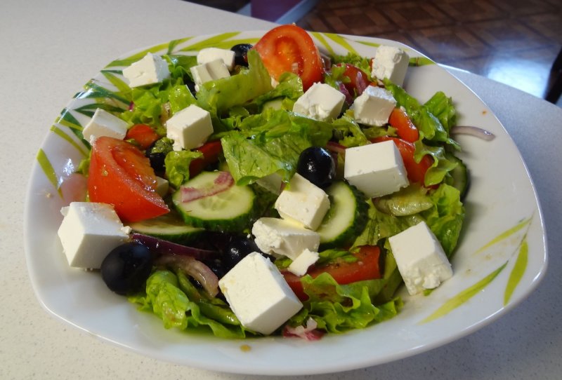 Хориатики греческий салат